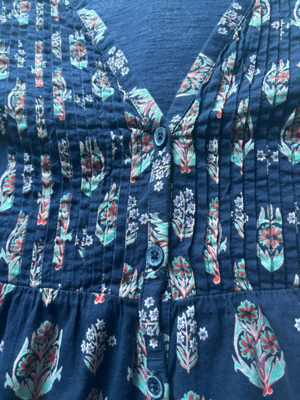 Maeve Navy Floral Pintuck Sleeveless Top - Picture 6 of 7